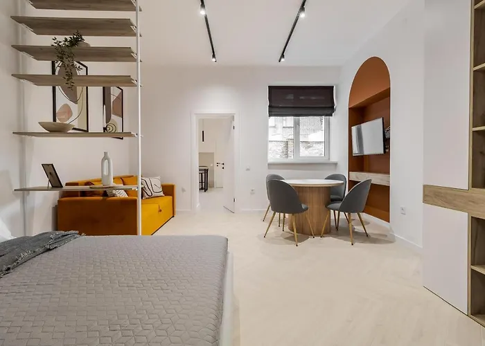 Ferenca Lista Apartment